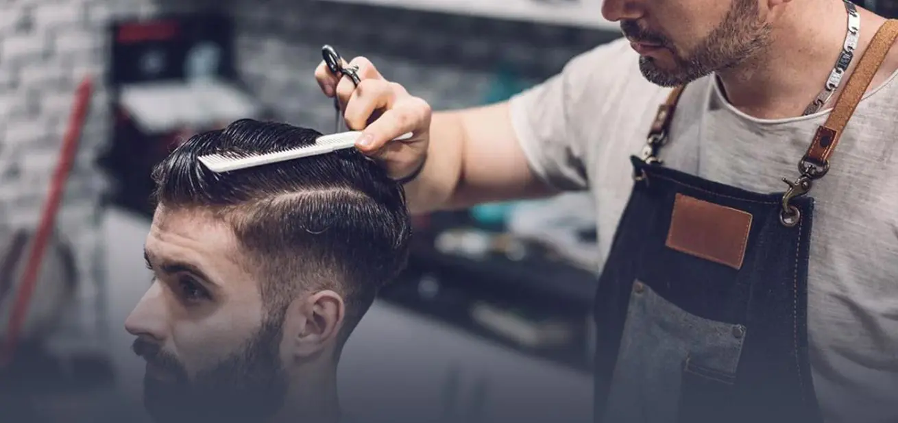Is it necessary to comb the pet's hair thoroughly before using a pet hair shaver?